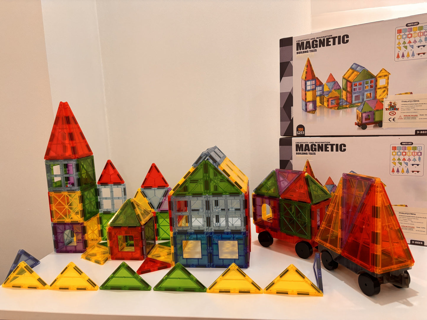 100 Parça Dekoratif Arabalı Manyetik Yapı Blokları-STEAM Eğitici Karo Oyun Seti (7.5 Cm)