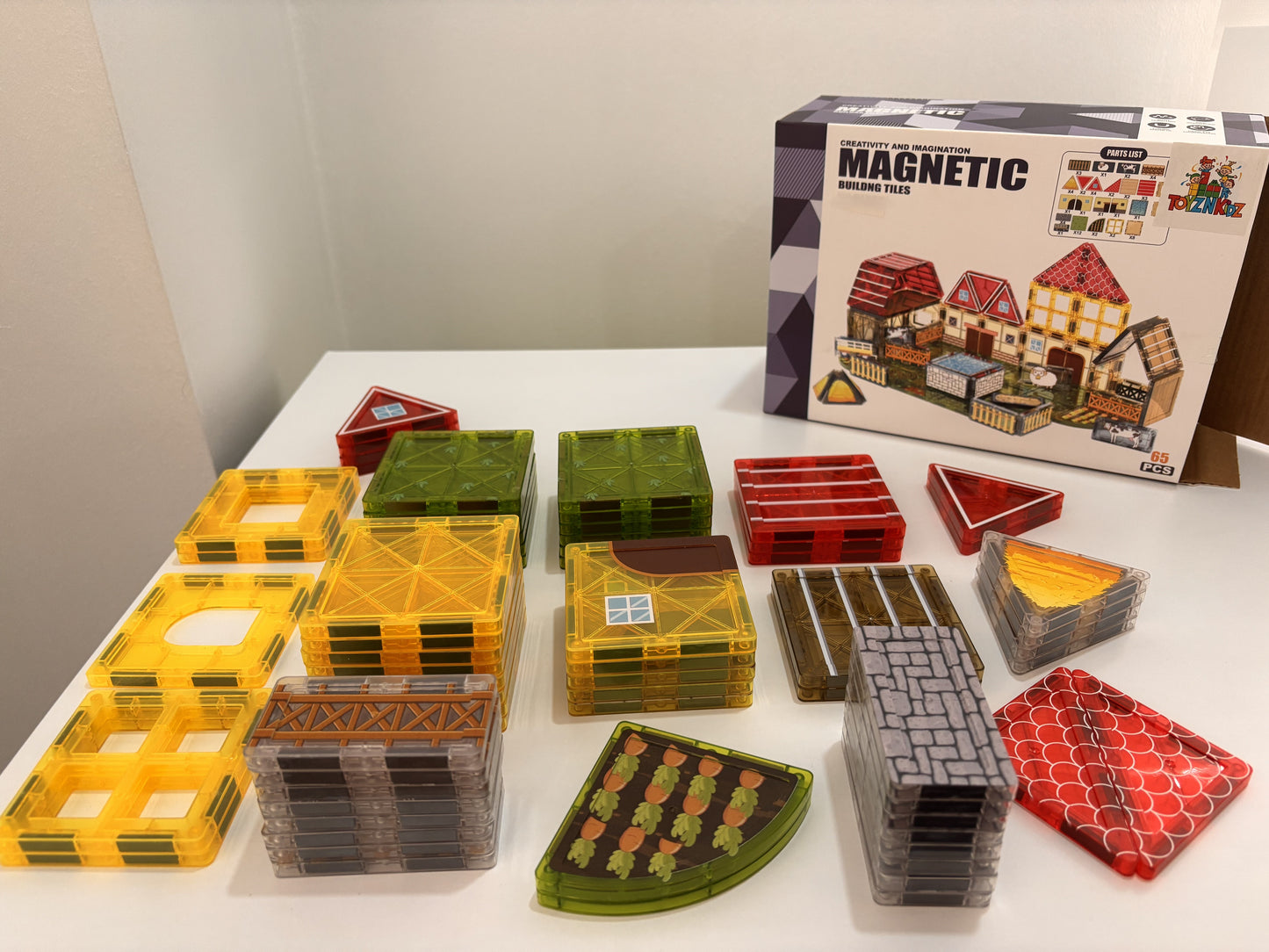 65 Parça Çiftlik Evi Temalı Manyetik Yapı Blokları-STEAM Eğitici Karo Oyun Seti (7.5 Cm)