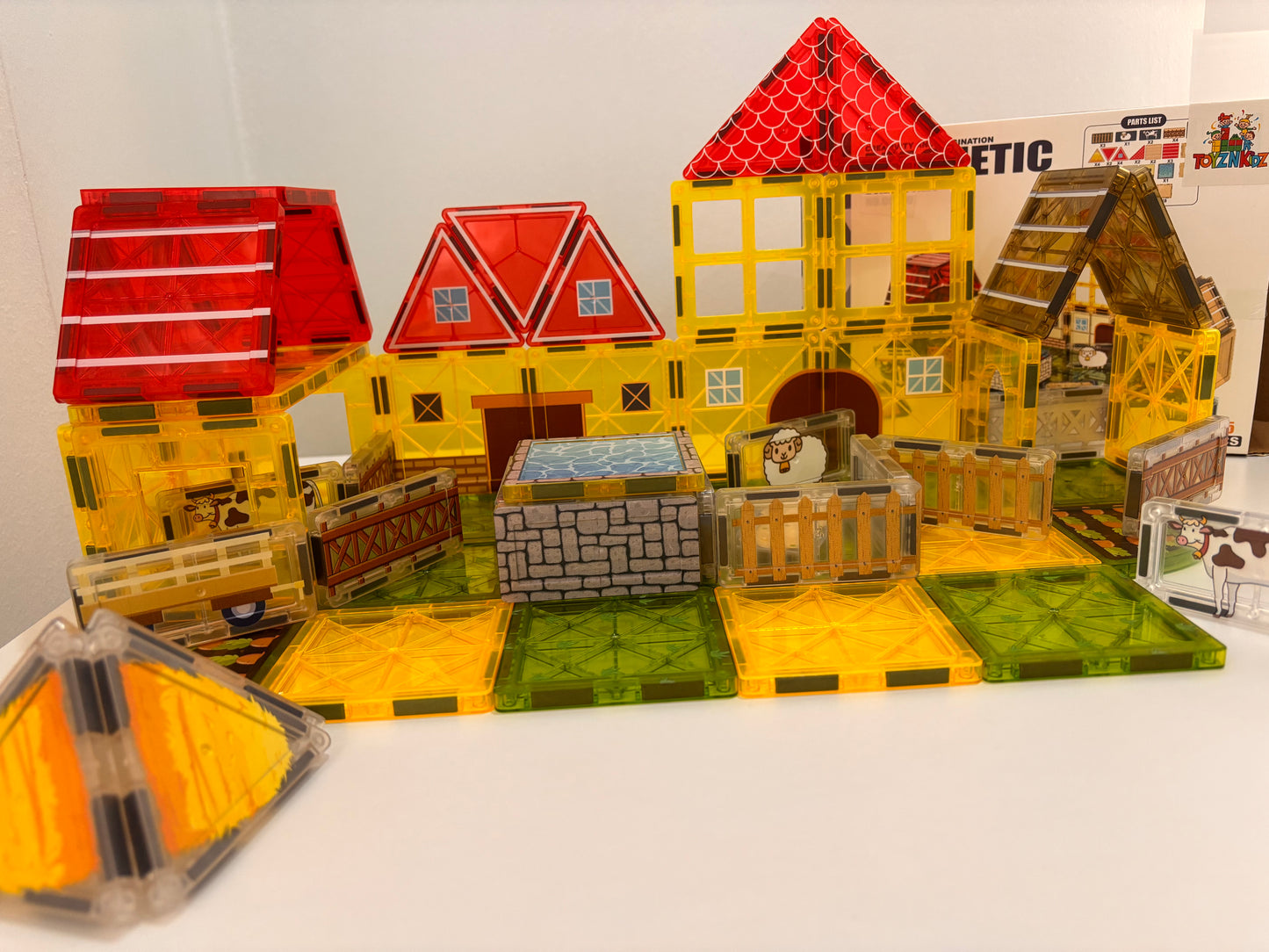 65 Parça Çiftlik Evi Temalı Manyetik Yapı Blokları-STEAM Eğitici Karo Oyun Seti (7.5 Cm)