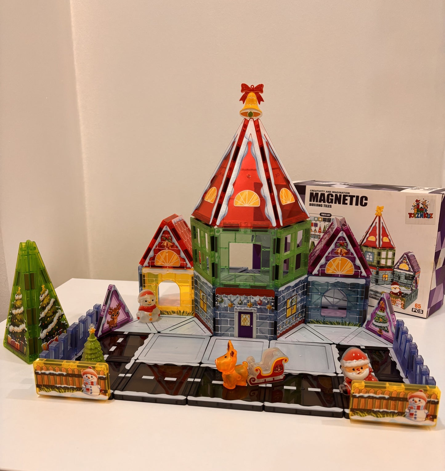 65 Parça Noel Evi Manyetik Yapı Blokları-STEAM Eğitici Karo Oyun Seti (7.5 Cm)